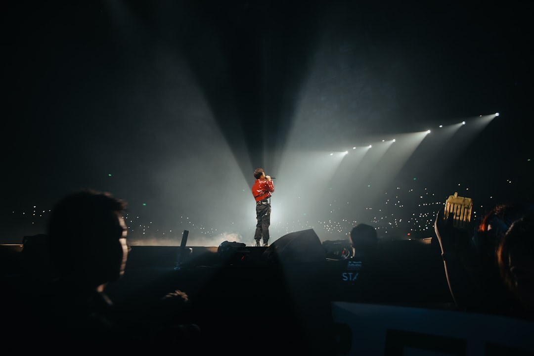 celebrity on stage performance